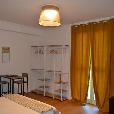 Casa Blanca B&B Latina Extérieur photo