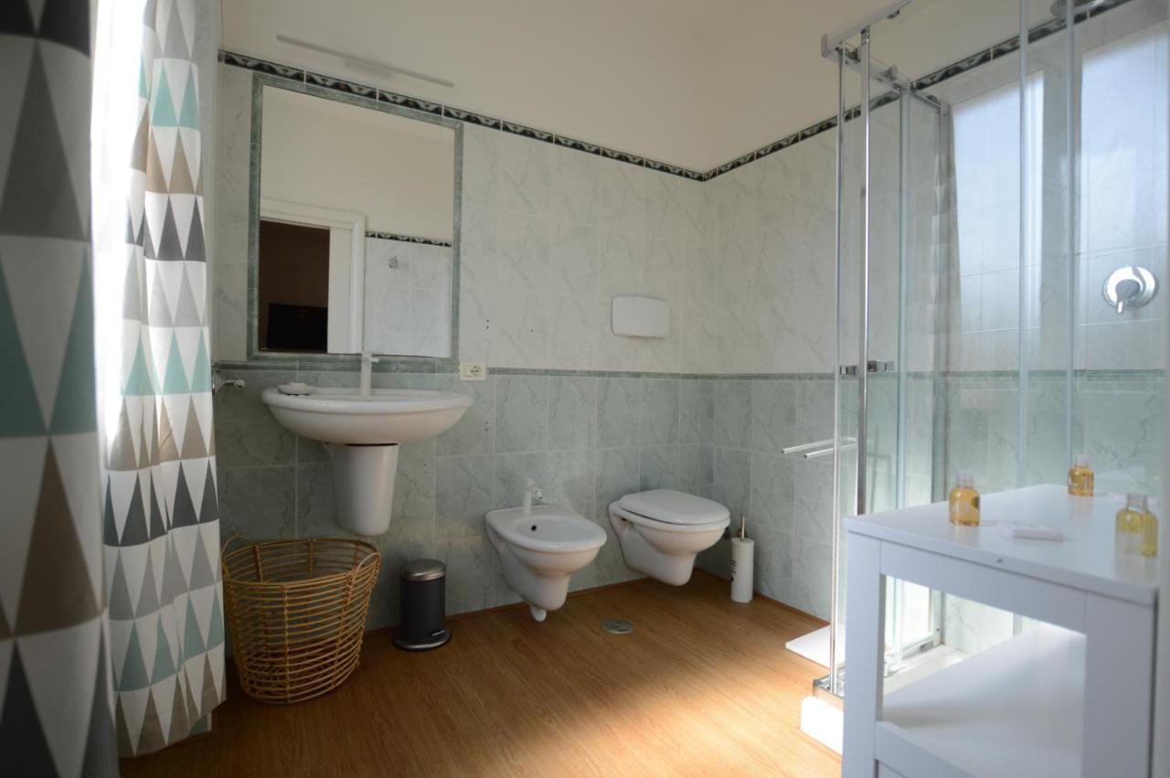 Casa Blanca B&B Latina Extérieur photo